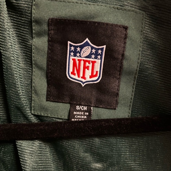 Green Bay Packers Men's Green Jacket - Picture 6 of 8